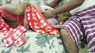 Malkin ne naukar se pair dabane ke bahane chut ko chudai karwai