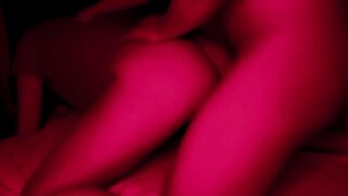 Caliente Amiga Ninfómana pide Verga en el Motel - MangoNcoffe