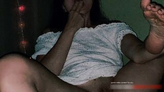 Suck My Toes, Lick My Smelly Soles While I Masturbate