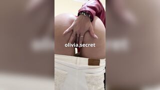 Milf almost gets caught masturbating