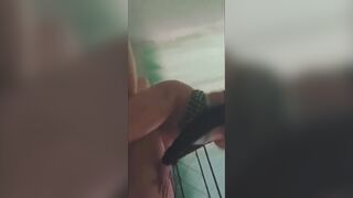 Mi ex viene de visita y la muy infiel me monta.