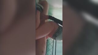 Mi ex viene de visita y la muy infiel me monta.