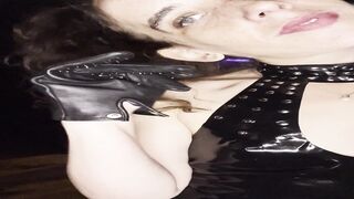 vampire gloves are mean