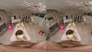 Intense Sex Workout With Natural Teen In Yoga Pants Freya Parker VR Porn