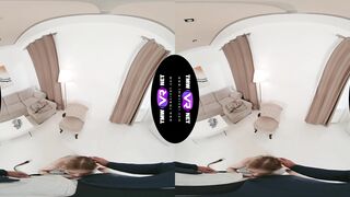 TmwVRnet - Mimi Cica - Teacher’s and student’s sticky story