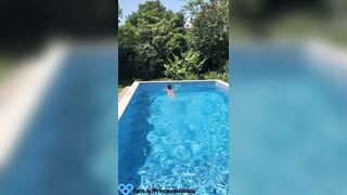 Do u wanna swim with me?