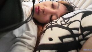 Pinay napagod galing mall, quickie lang kay bf (Tired pinay, just a quick sex with bf)- SingCan