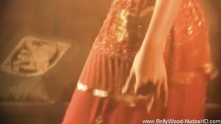 Sensual Belly Dancing Lovely Babe