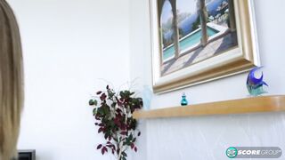 Catarina Petrov: Soaking-Wet Flattie