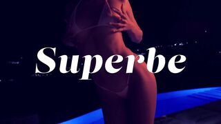 Victoria Mur In Her Amazing Nighttime Performance - SUPERBE