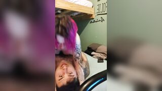 ti cavalco e mi faccio venire dentro