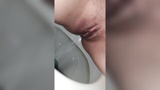19yo teen pissing, tight teen pussy