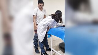 doctora casada follando a su jefe