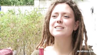 Ersties - Intime Momente mit Sofie beim Masturbieren
