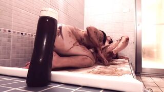 彼女のパイパンまんこをチョコまみれにして激甘クンニねっとりトロけるようなクリトリスへの愛撫で痙攣絶頂イキまくり クリ舐め 全裸 ヌルヌル 濃厚 m字開脚 女性向け AV えっち えむゆみ カップル