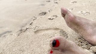 لب ساحل پیدام کرد بهش کس دادم | He found me near beach and I give him my pussy