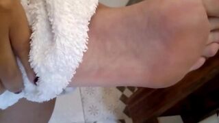 MIs pies recien salidos de la ducha!