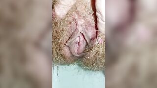 Perv Milf's Pee Diary : Spreaded Hairy Pussy Pissing with a Juicy Anal Farti Close up