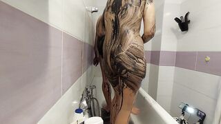 Amateur couple taking bath, hairy pussy wife, big ass, big tits. Amateur mom doing yoga naked, hairy