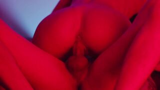 Masseur rubs chick softly, then fucks her hard to orgasm