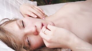 WOWGIRLS Two beautiful girls Bella Spark and Diana Heaven making out on the bed