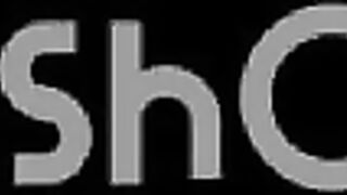 Girlfriend takes big dick like a champ