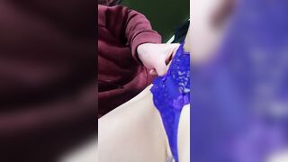 Milf gets eaten out before fuck and belly cumshot