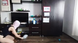 Sexy brunette dances naked in the house. Milf hairy pussy, big ass, big tits.