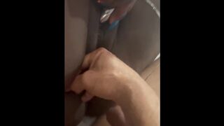 Finger'IN that pretty pussy