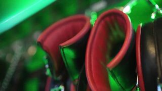 Influencer Maria Ludovicaa Shows How To Shoot Lesbian Scene