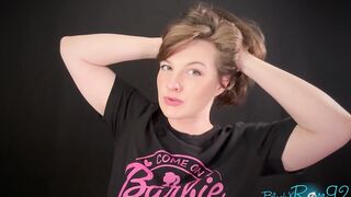 Barefoot MILF Selfies