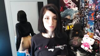 Masturbation in the mirror! Fuck me and fill me with cum until I drip