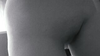 Wyobraź sobie, że przyszedłeś do mojego pokoju. Co ze mną zrobisz?