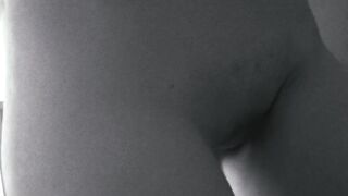 Wyobraź sobie, że przyszedłeś do mojego pokoju. Co ze mną zrobisz?