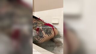 18YO Virgin TikTok Pussy Oops Moment