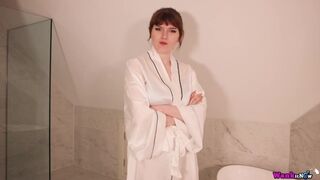 Super Horny Demi Gives Her Lover Sloppy Blowjob Before Bath