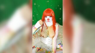 Clowngirl's Big Top Titty Tease (full vid on OnlyFans)