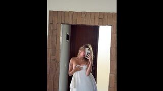 Let's have a shower together, I'm so horny